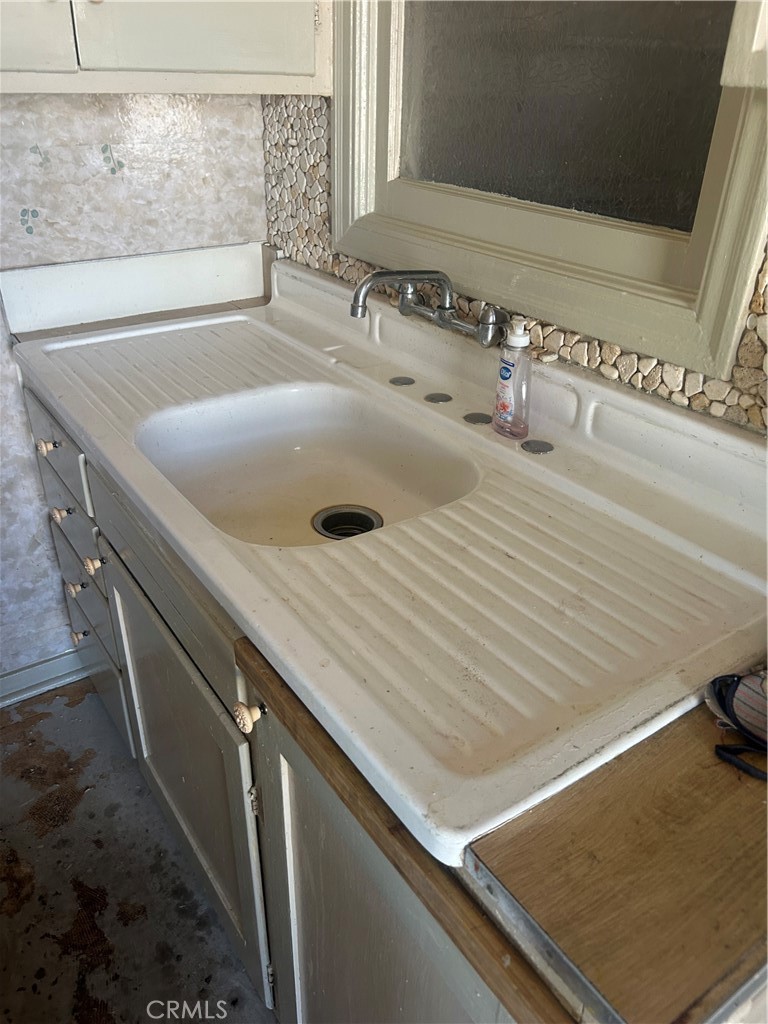 970 11th Property Photo 6