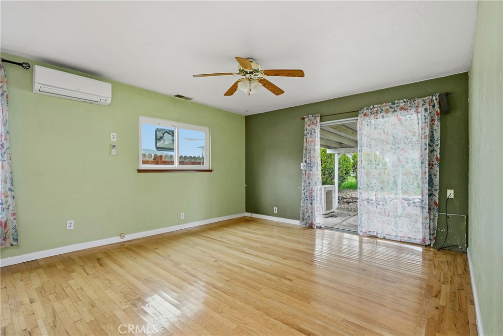 15050 Lakeview Way Property Photo 6
