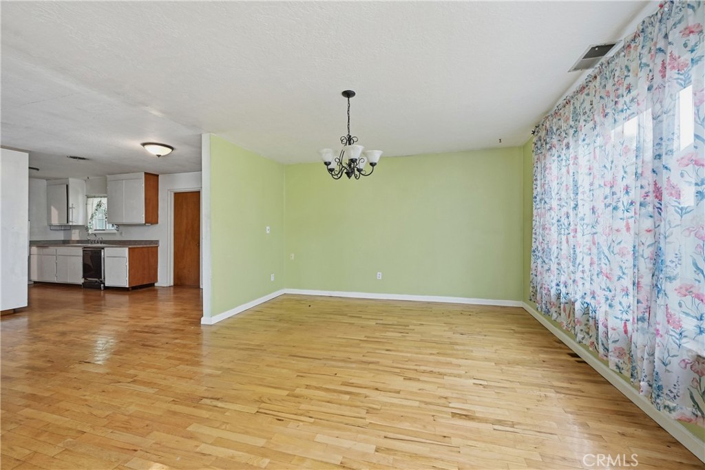 15050 Lakeview Way Property Photo 9