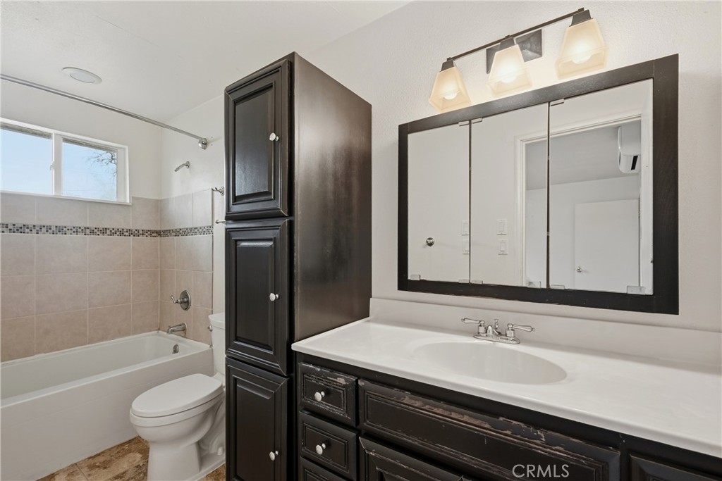 15050 Lakeview Way Property Photo 16