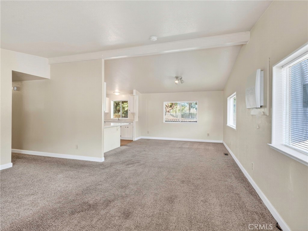 5820 Grove St. Property Photo 10