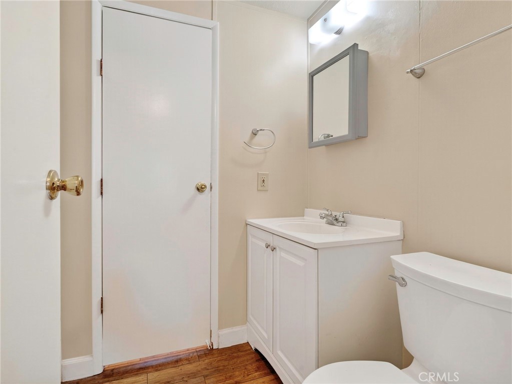 5820 Grove St. Property Photo 12