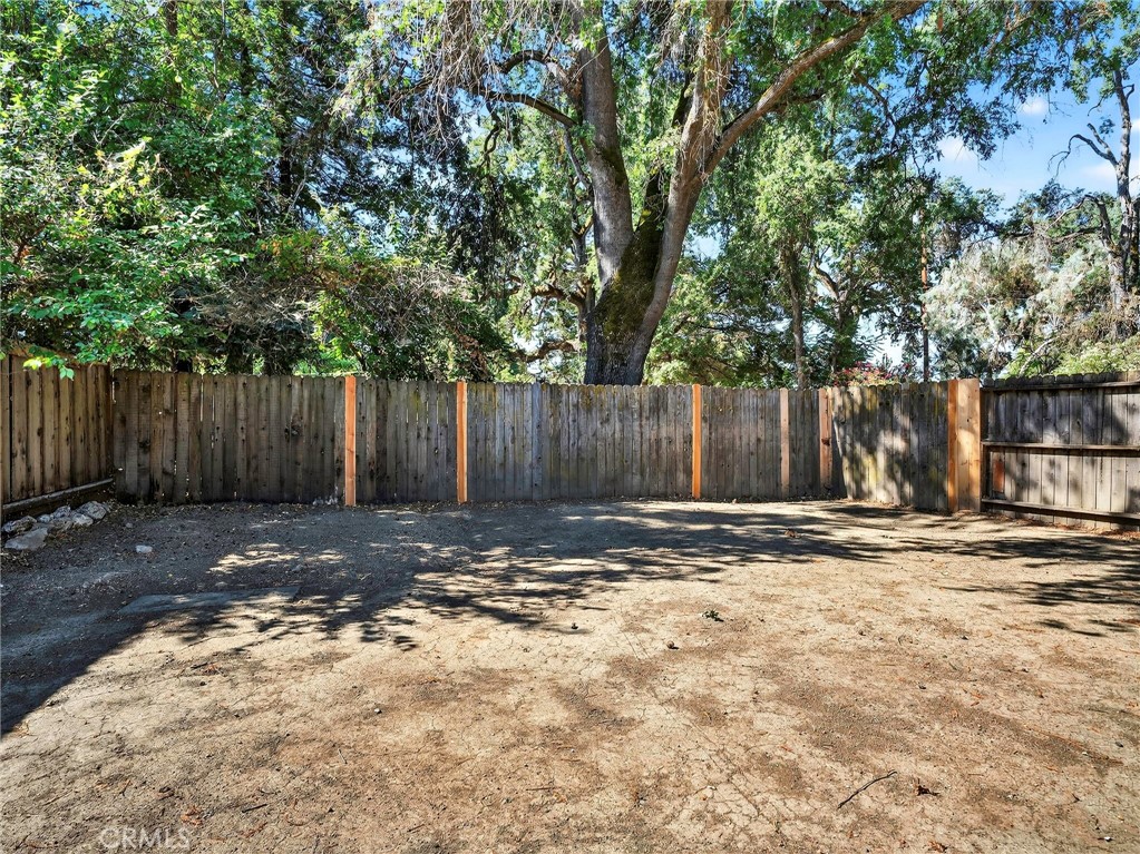 5820 Grove St. Property Photo 23