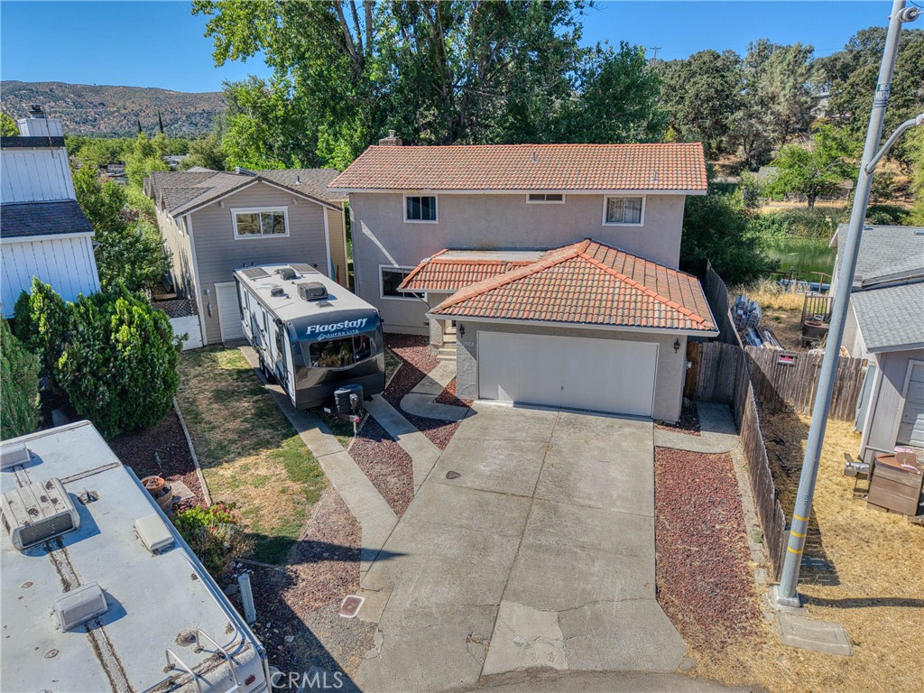 12902 Lakeland Street Property Photo 1