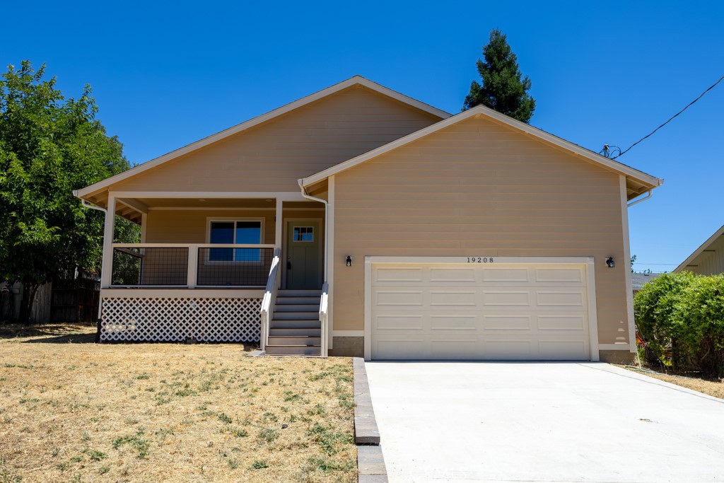 19208 Stonegate Road Property Photo 1