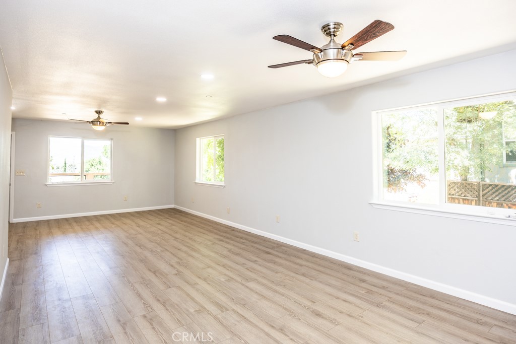19208 Stonegate Road Property Photo 5