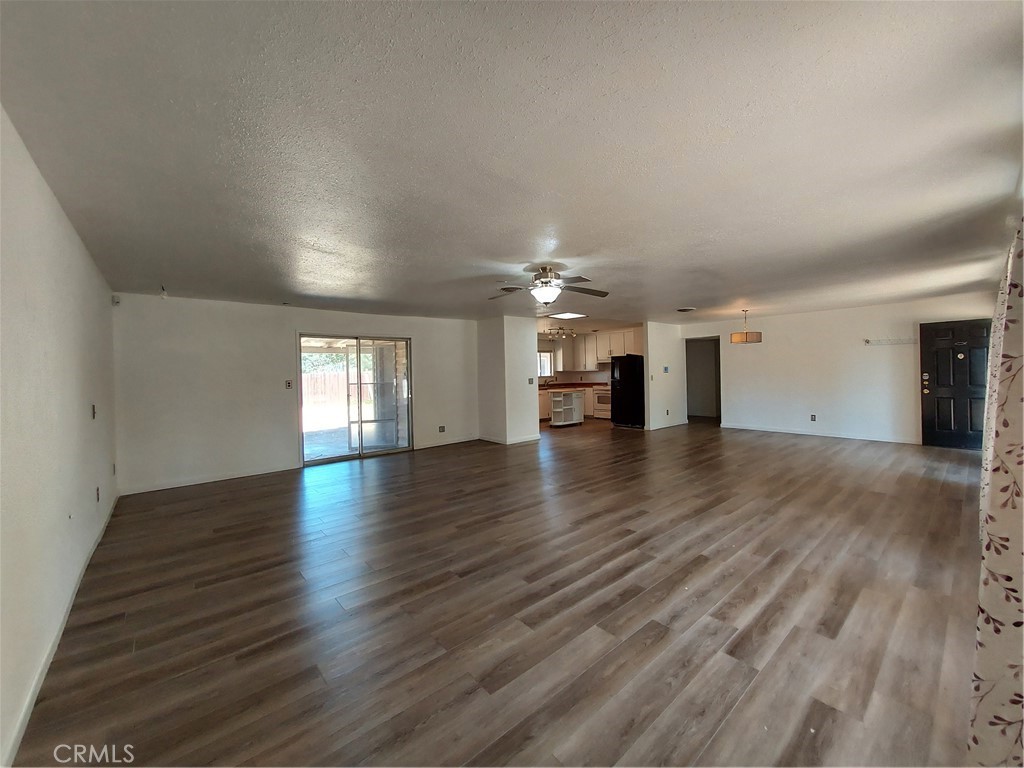 6135 Ridgeview Drive Property Photo 6