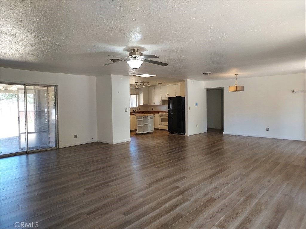 6135 Ridgeview Drive Property Photo 9