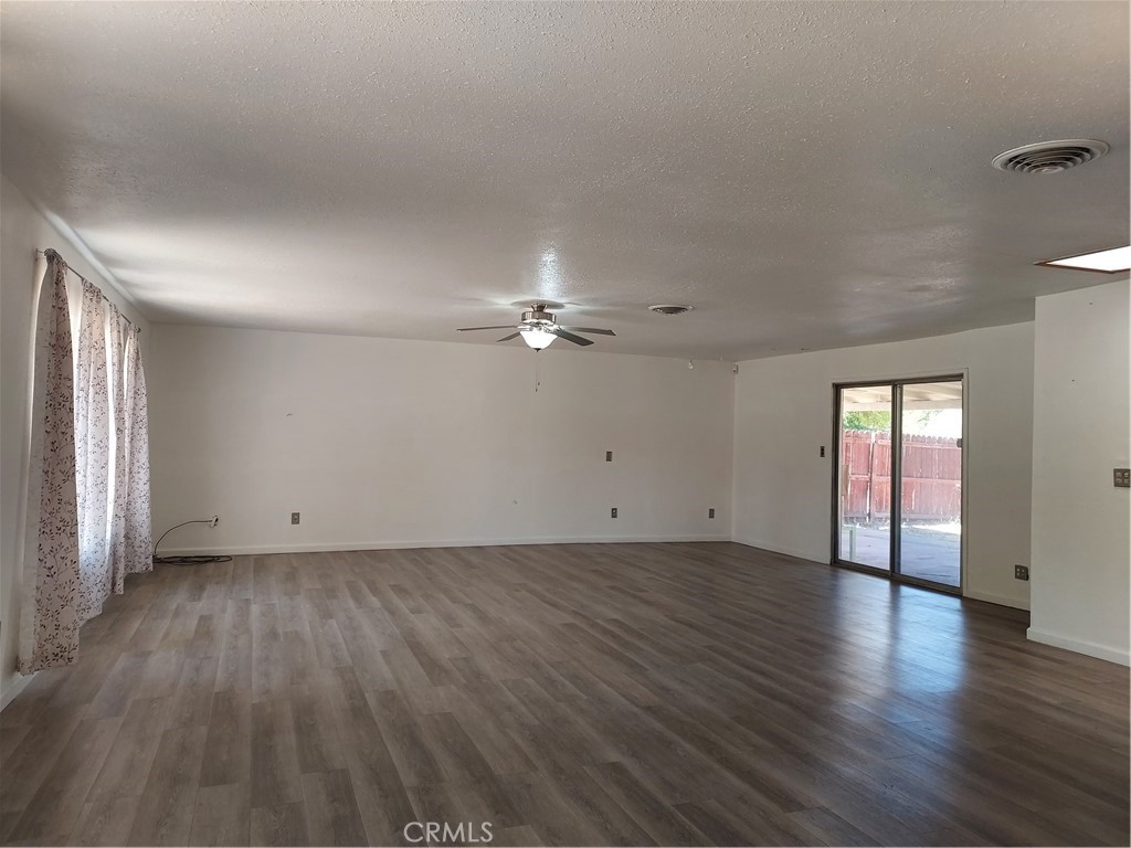 6135 Ridgeview Drive Property Photo 10