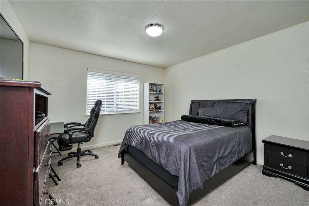 18230 Hidden Valley Road Property Photo 14