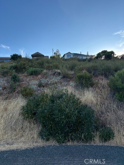 5541 Sioux Court Property Photo 4