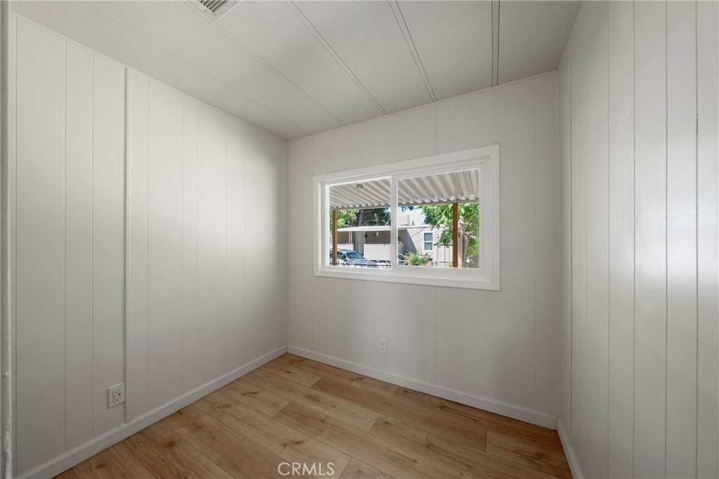 12888 4th Street Property Photo 14