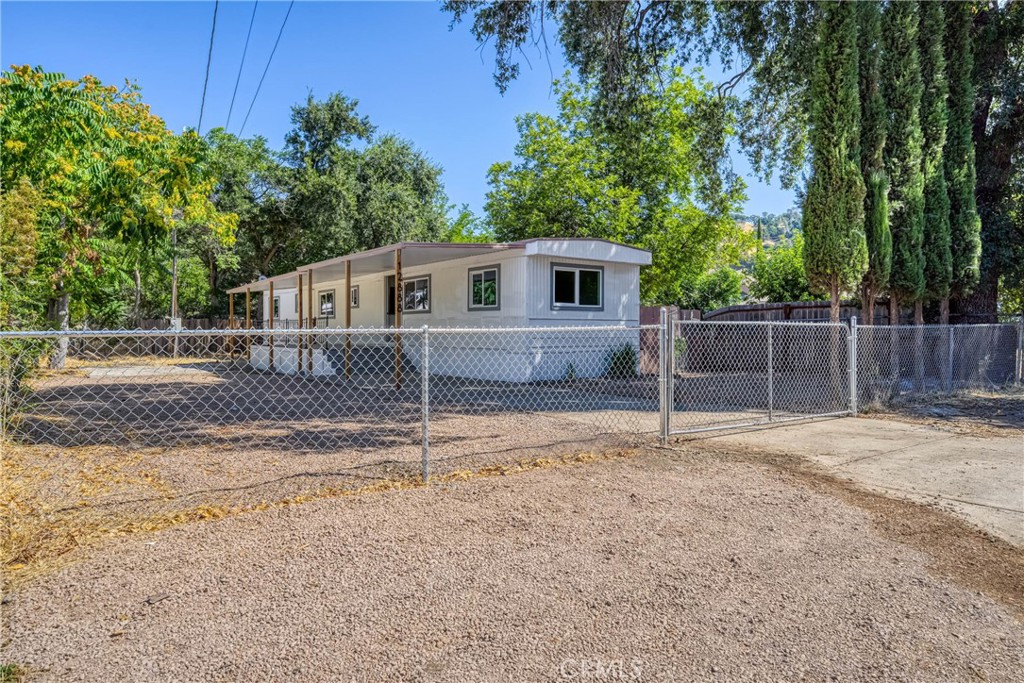 12888 4th Street Property Photo 25