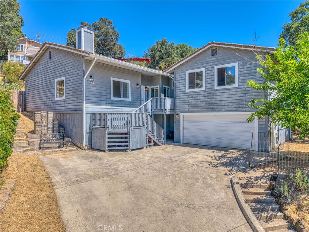 1046 Adams Property Photo