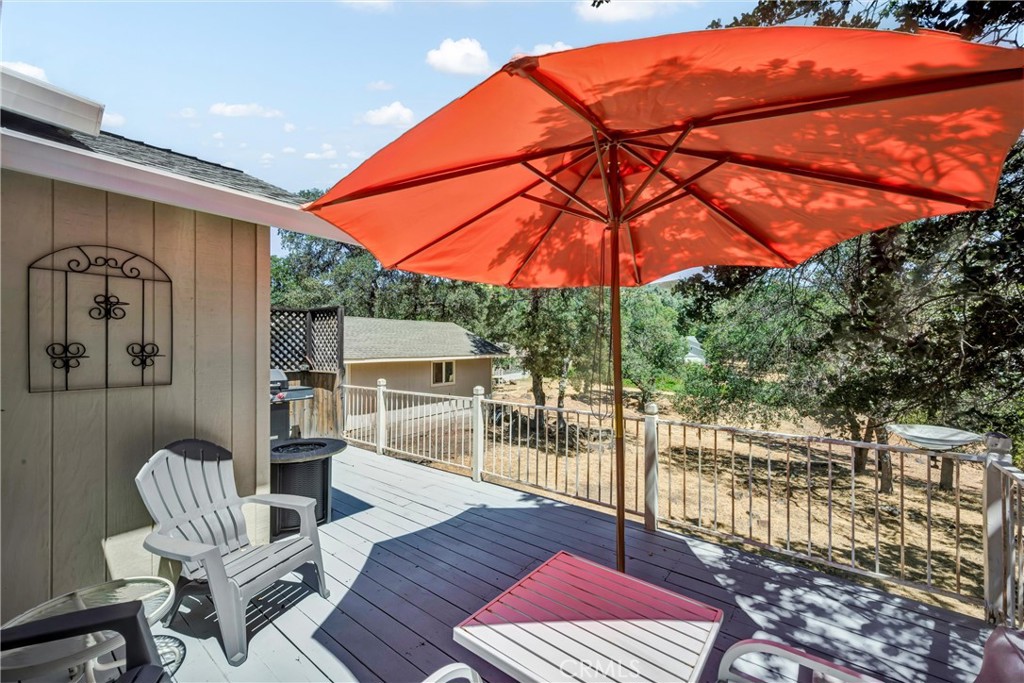 18278 North Shore Drive Property Photo 13