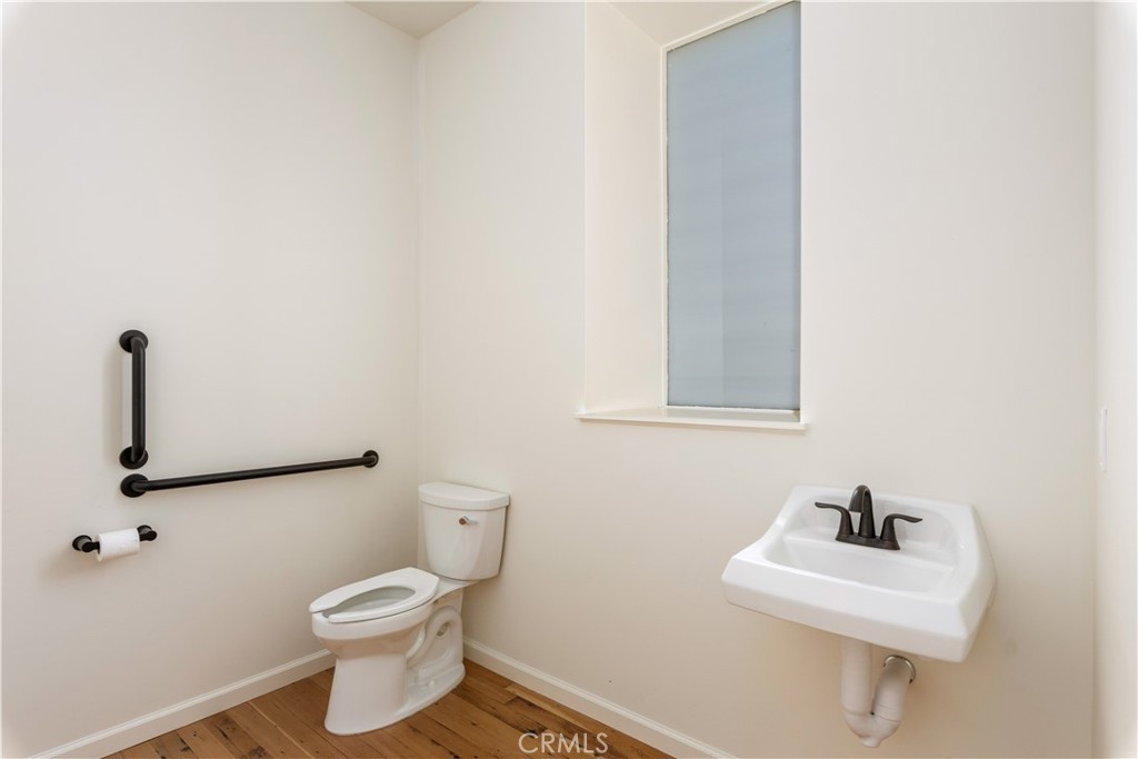 302 N Main Street Property Photo 18