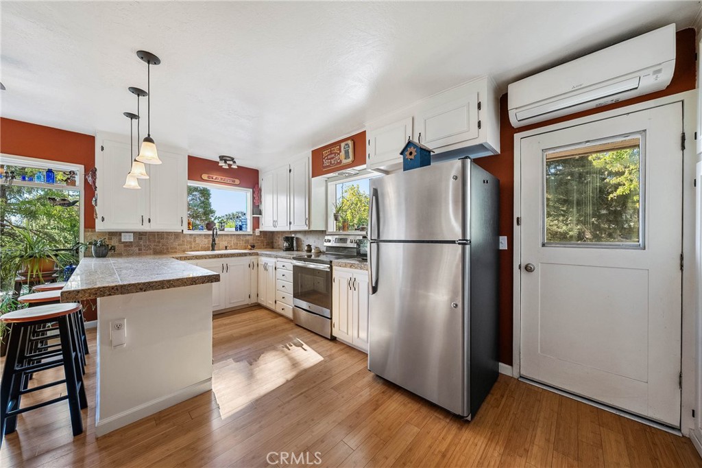 465 Hillcrest Drive Property Photo 15