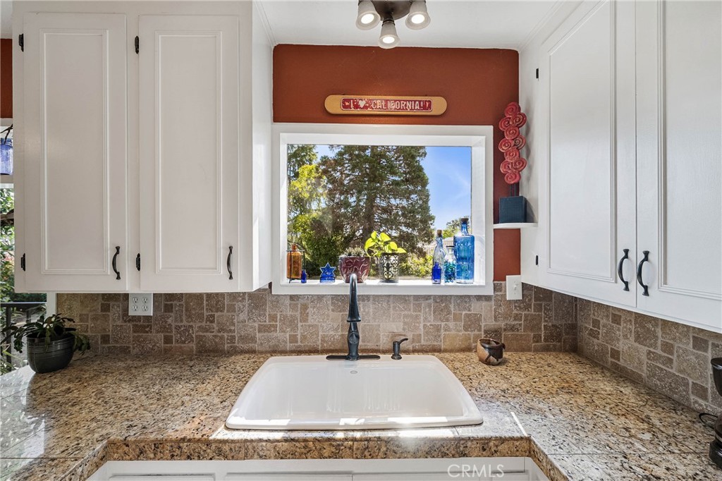 465 Hillcrest Drive Property Photo 16
