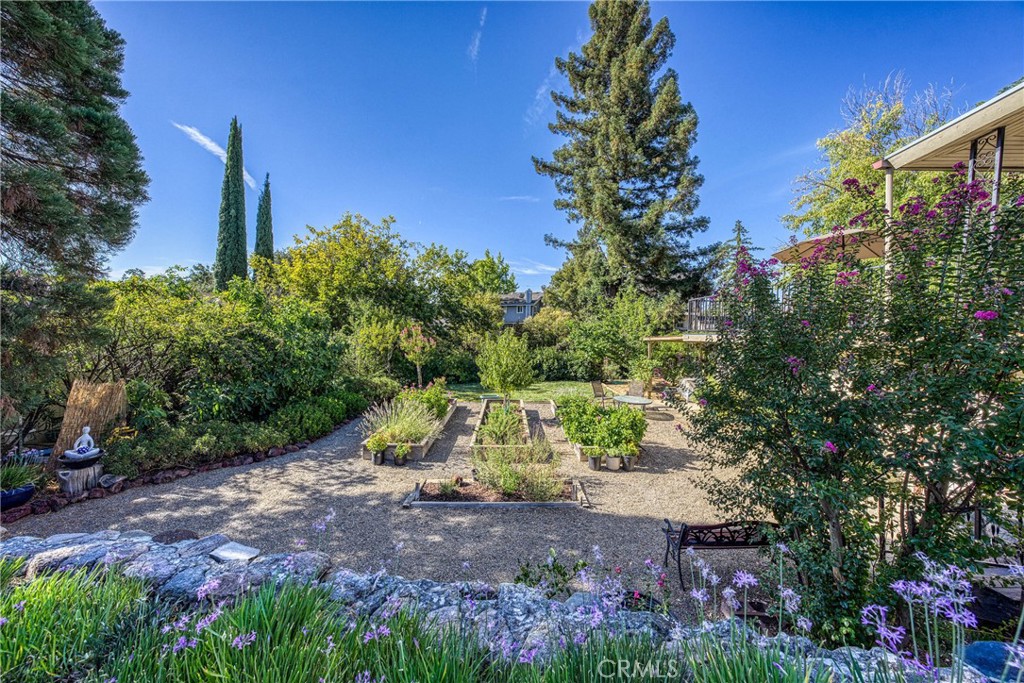 465 Hillcrest Drive Property Photo 48