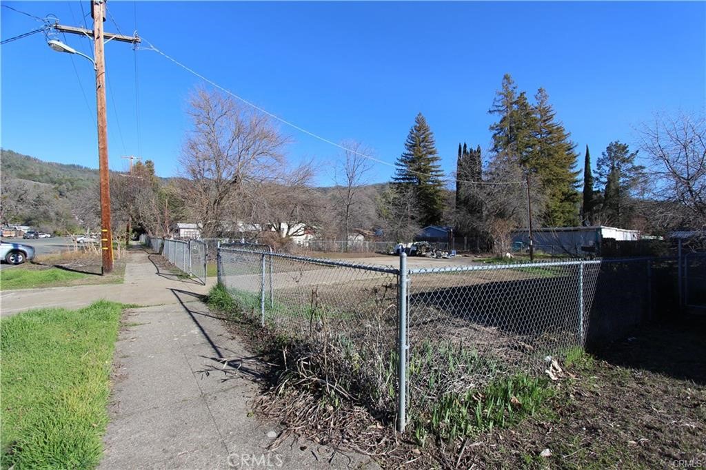 6325 Thirteenth Avenue Property Photo 3