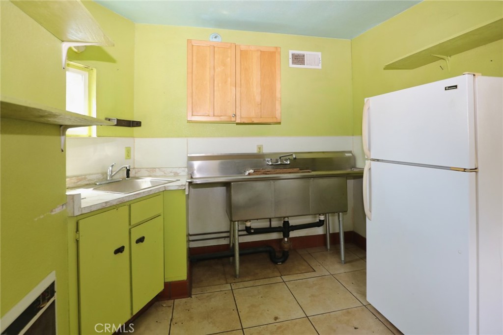 14875 Olympic Drive Property Photo 23