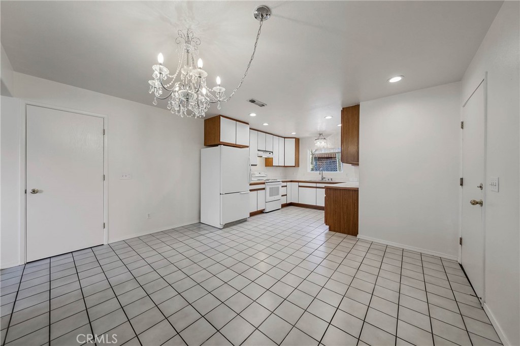 5404 Monterey Place Property Photo 16