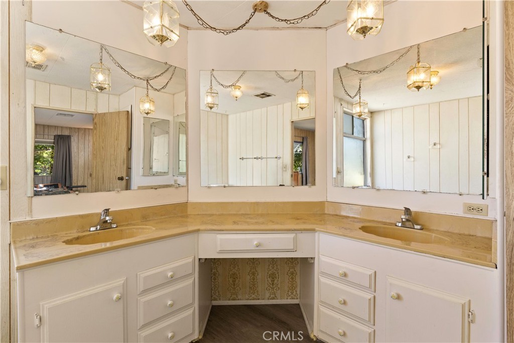 400 Sulphur Bank Dr 73 Property Photo 20
