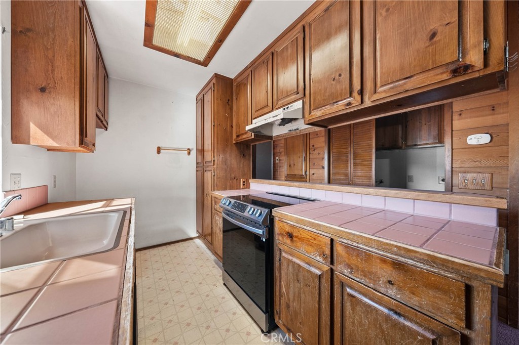 9069 Yaquima Drive Property Photo 15