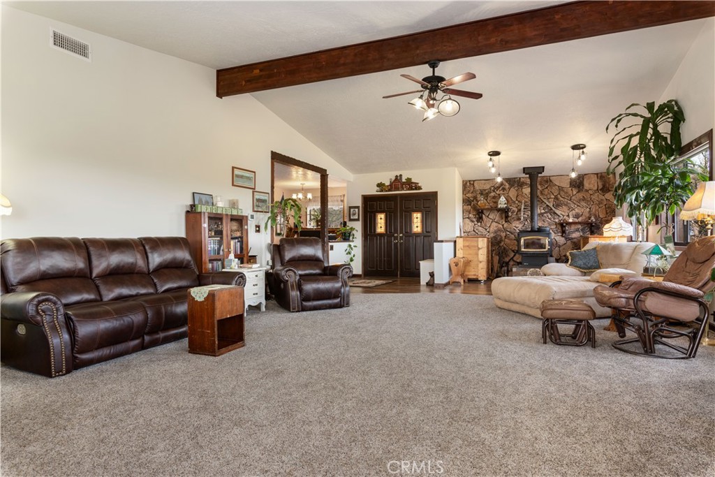 340 Fritch Road Property Photo 9