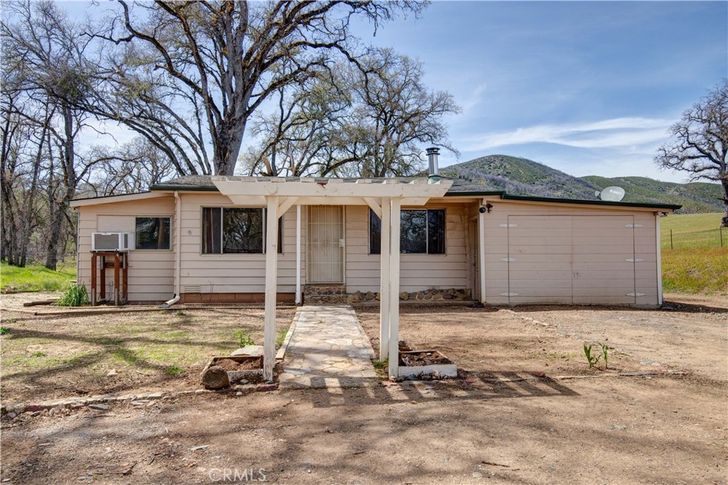 340 Fritch Road Property Photo 32