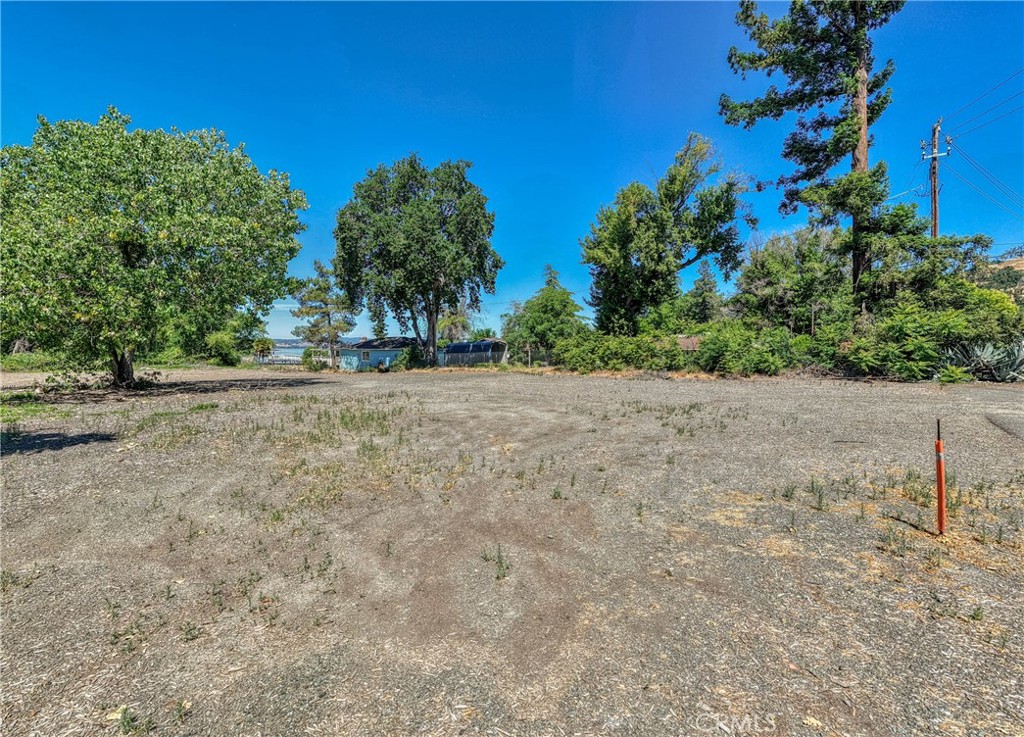 5905 E Highway 20 Property Photo 4