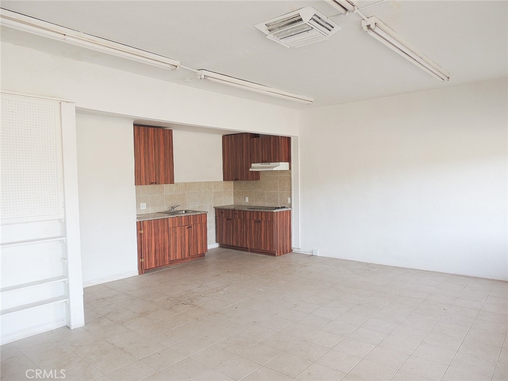 14531 Lakeshore Drive Property Photo 10