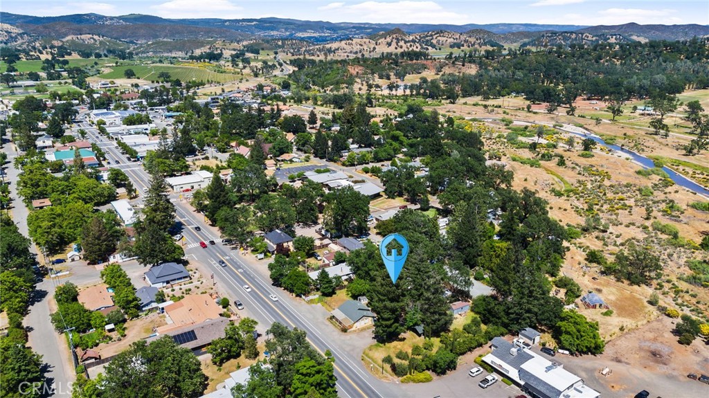 21298 Calistoga Property Photo 2