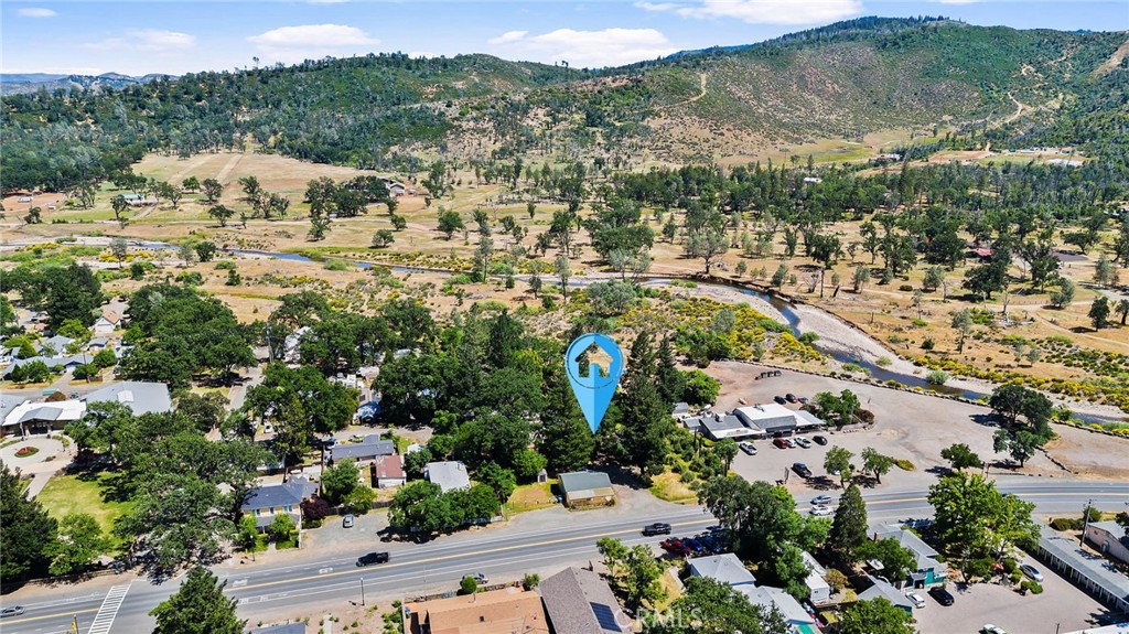 21298 Calistoga Property Photo 3
