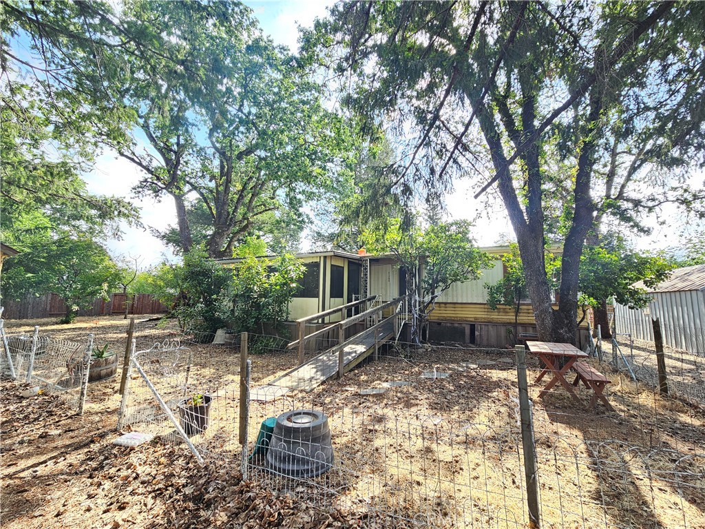 21298 Calistoga Property Photo 25