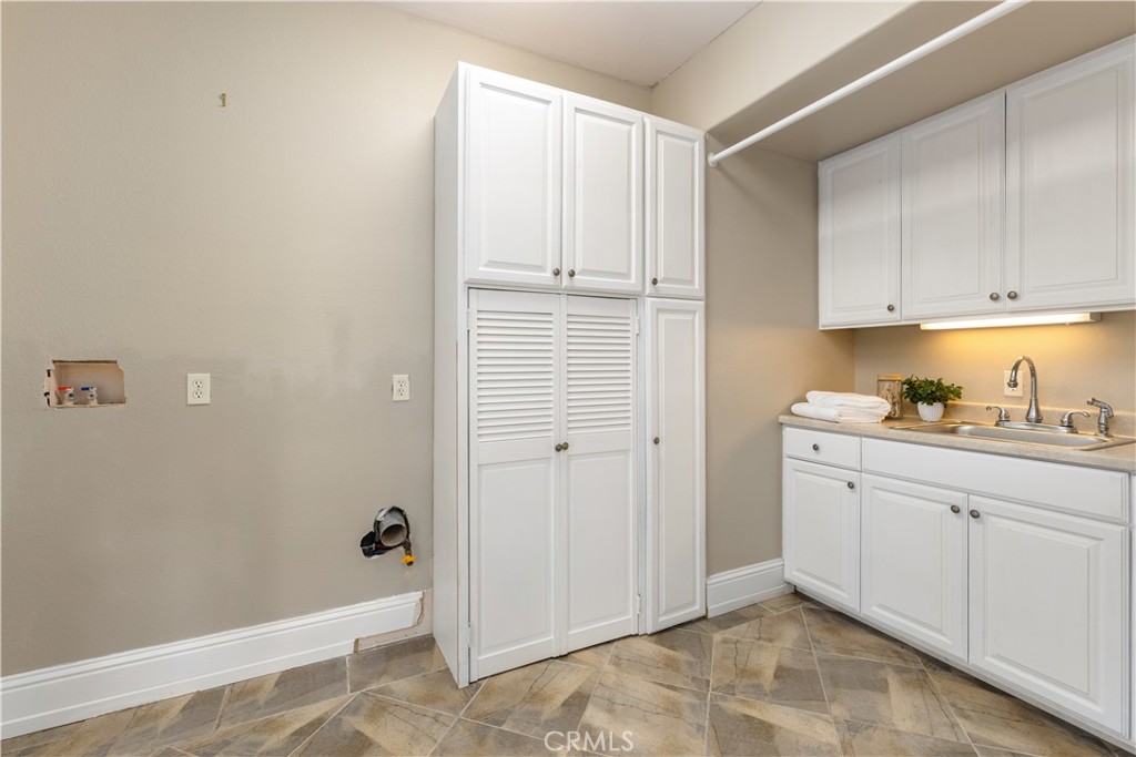 2717 Buckingham Drive Property Photo 15