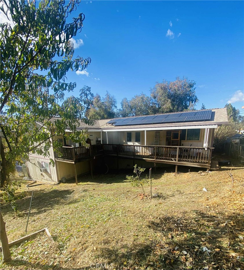 2900 Oakcrest Drive Property Photo 5