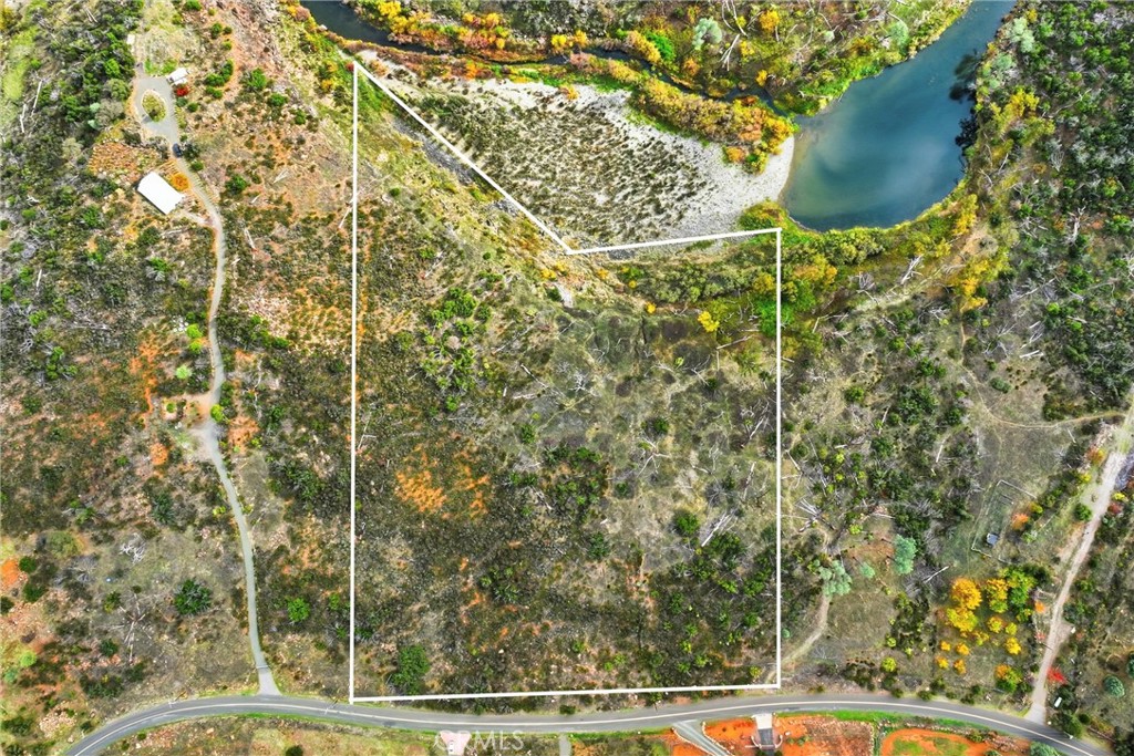 21612 Yankee Valley Property Photo 3