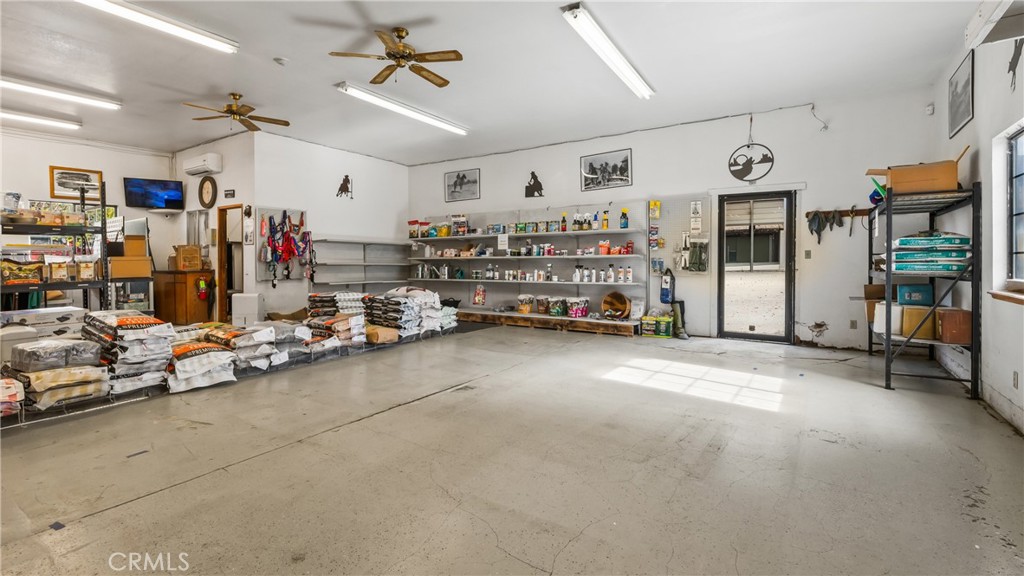 16345 Main Street Property Photo 8