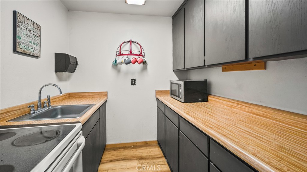 16345 Main Street Property Photo 29