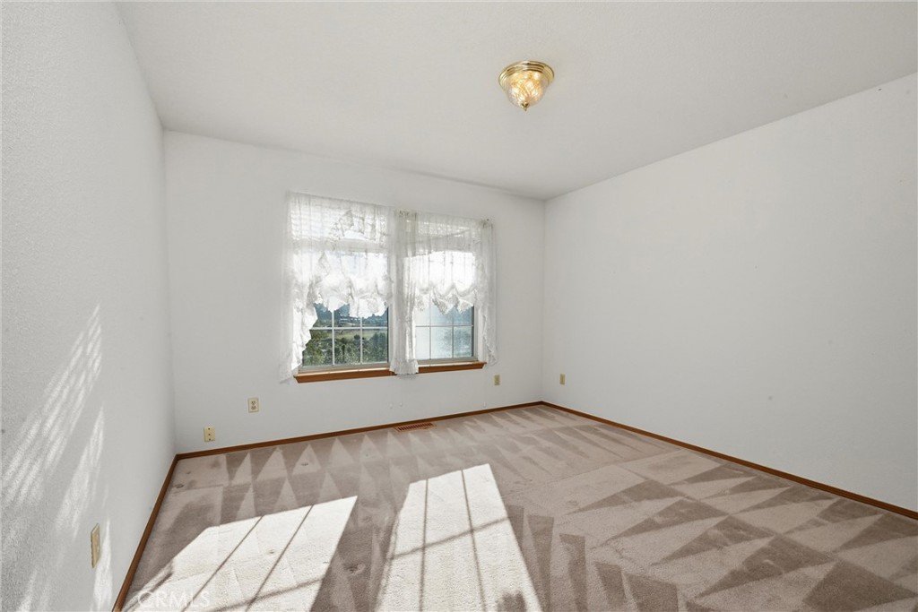 17785 Foothill Court Property Photo 27