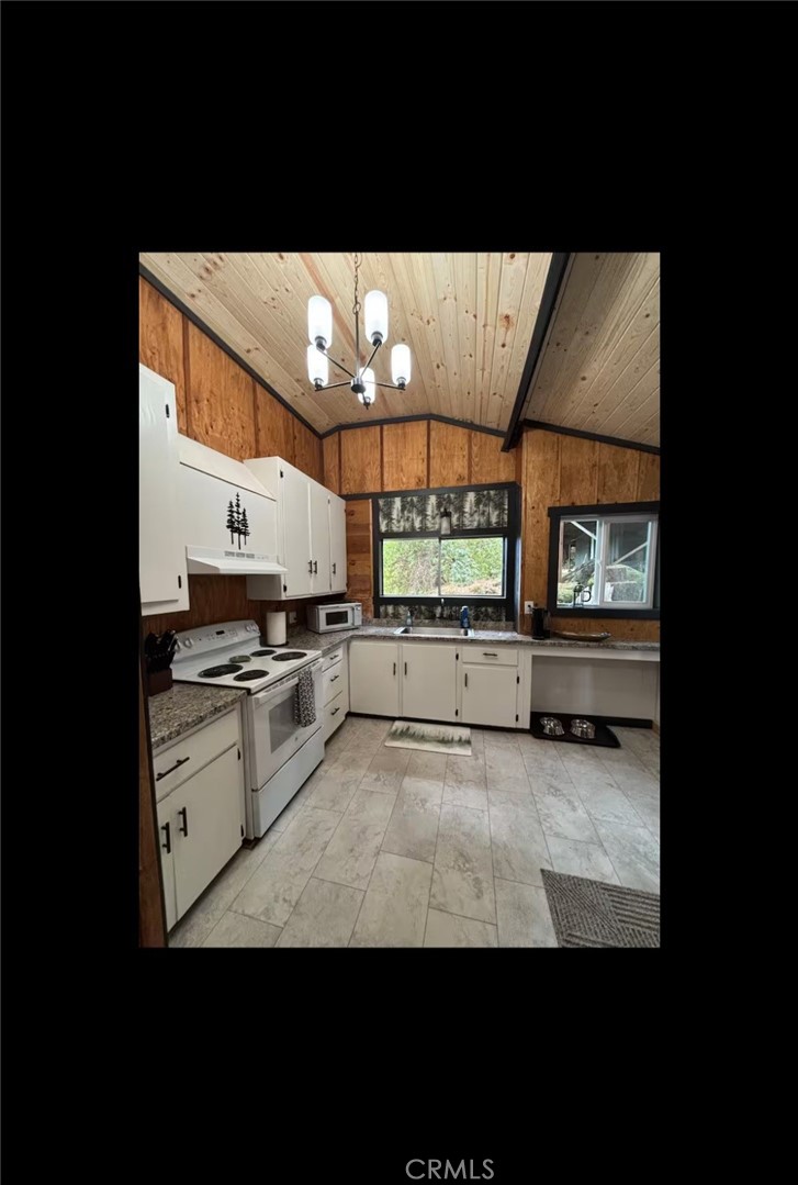 16135 Bottle Rock Rd. Property Photo 4