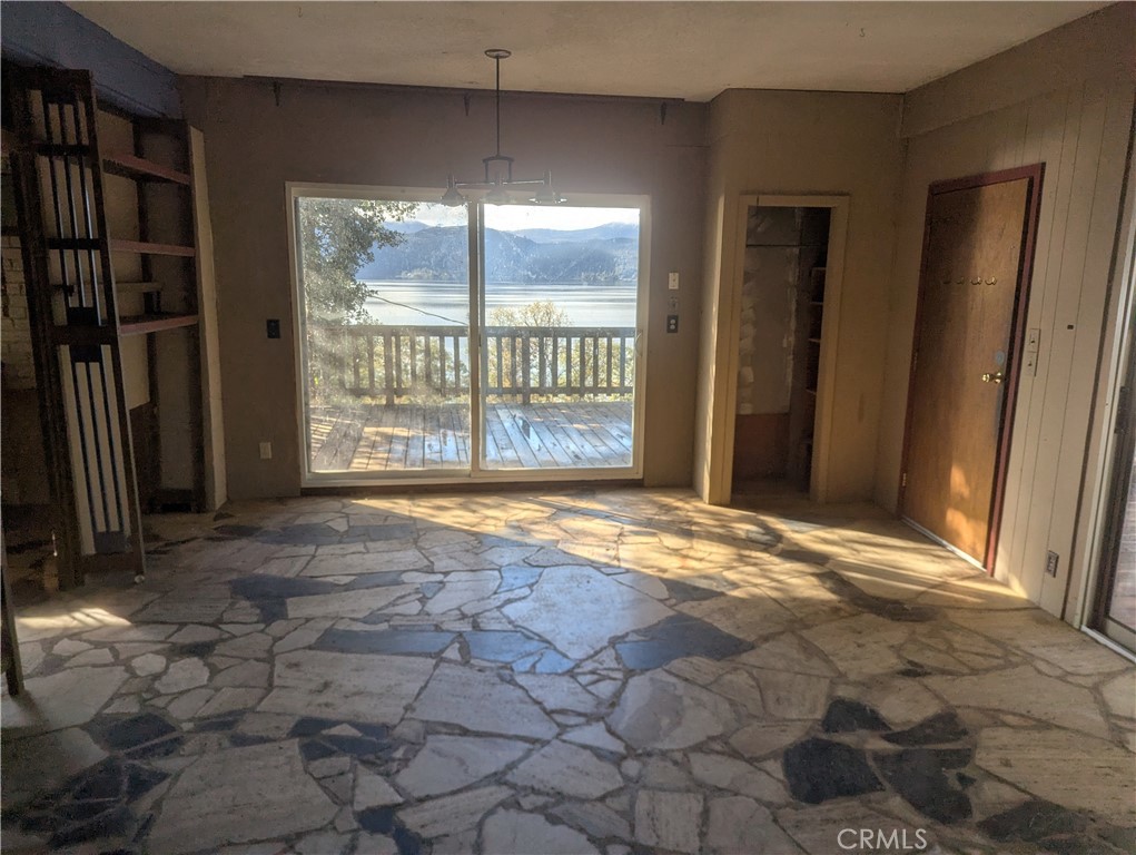 12390 Terrace Dr Property Photo 11