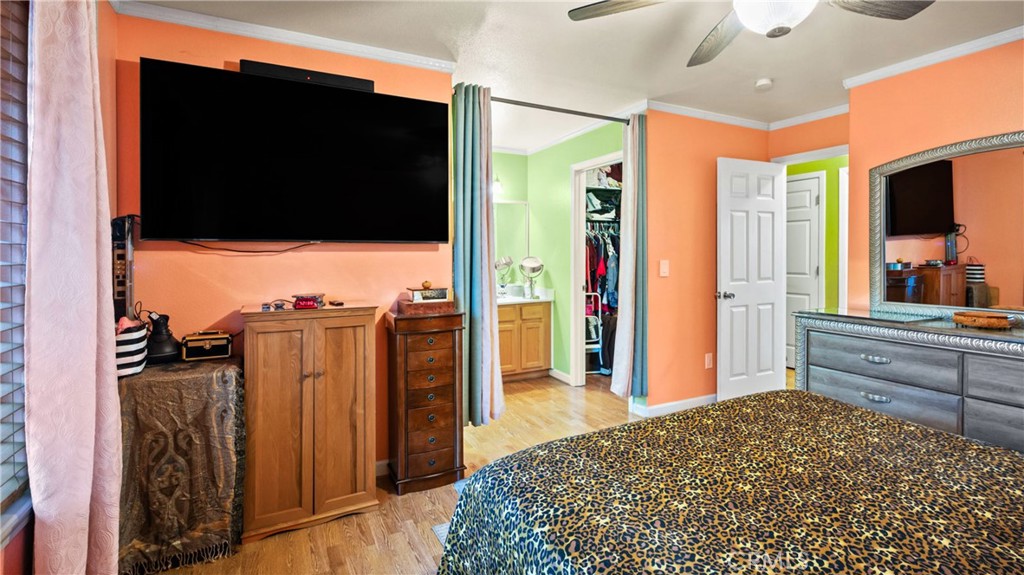 19070 Ravenhill Property Photo 10
