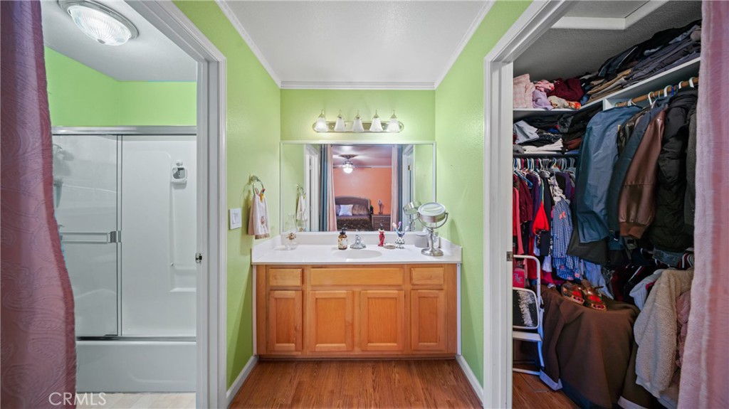 19070 Ravenhill Property Photo 11