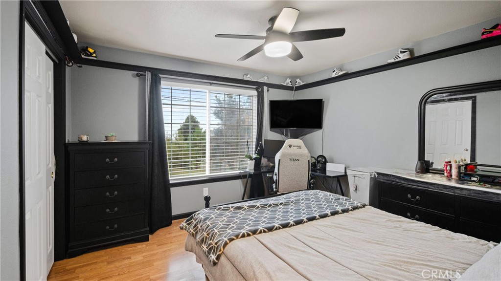 19070 Ravenhill Property Photo 13