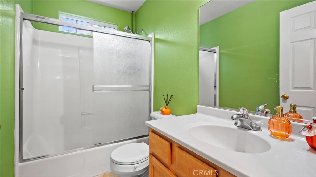 19070 Ravenhill Property Photo 15