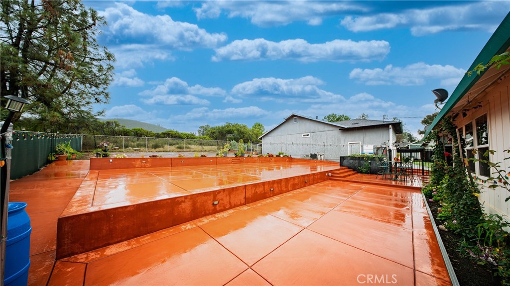 19070 Ravenhill Property Photo 21