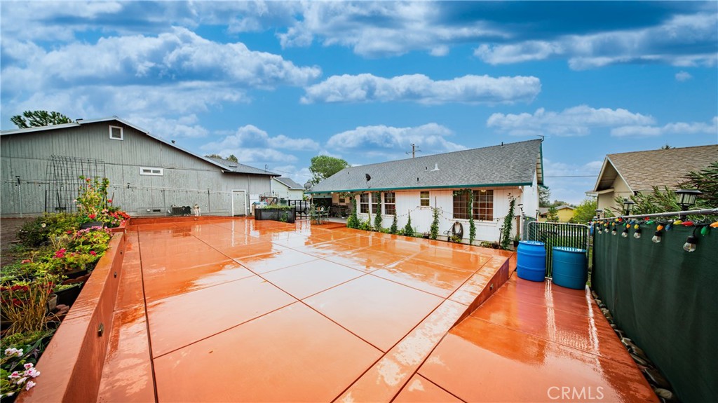 19070 Ravenhill Property Photo 23
