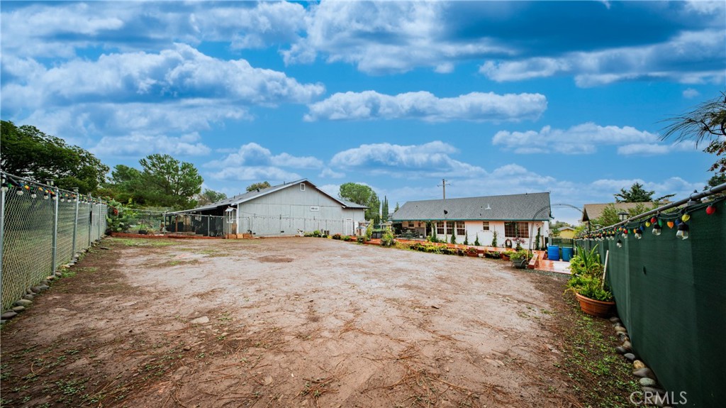 19070 Ravenhill Property Photo 26